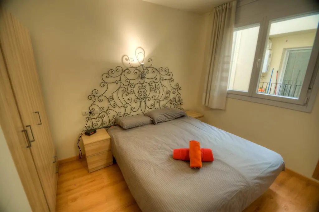 Apartamentos Plaza De La Vila Puigcerda Spain